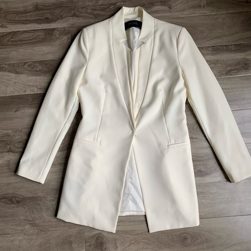 Inverted lapel blazer by Zara in Size S